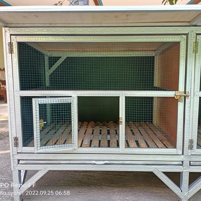 kandang ayam besi 2 pintu minimalis.