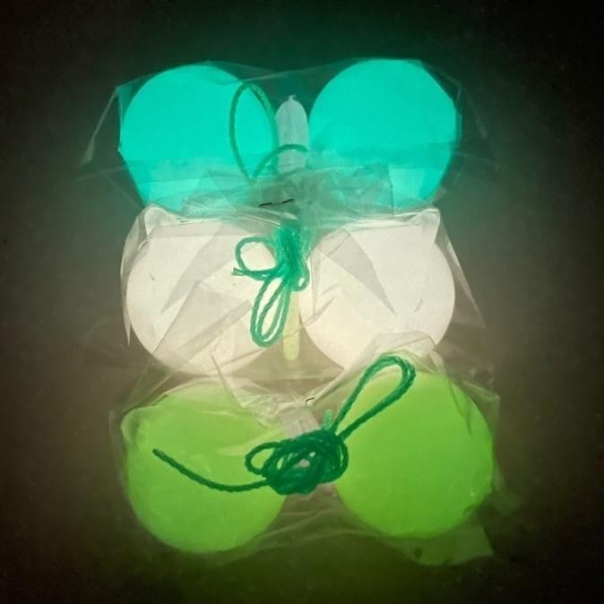 GLOW IN THE DARK / MENYALA LATTO LATTO ETEK ETEK LATO LATO TOK TOK