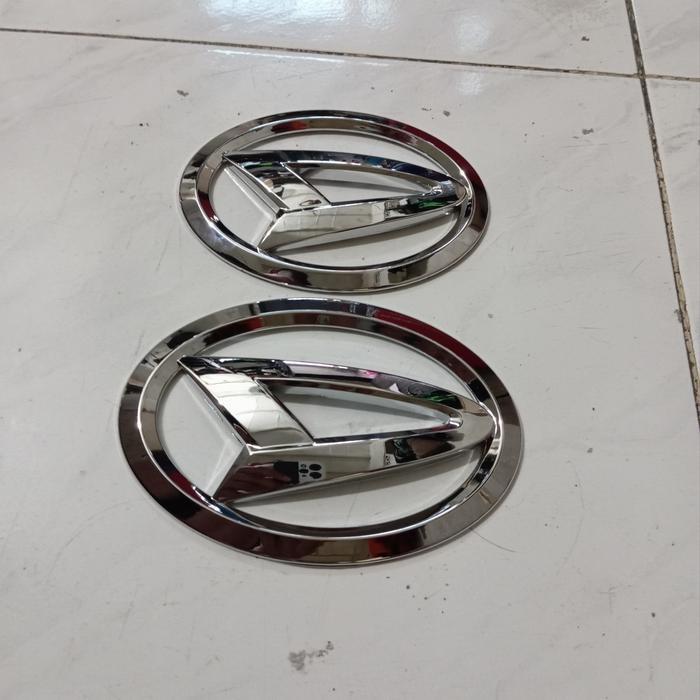 emblem logo depan mobil Daihatsu Xenia 14" 2012-2014