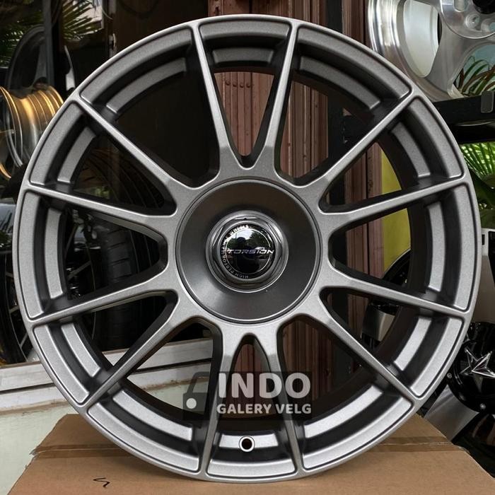 velg mobil r18. Torsion R utk HRV, innova reborn, xpander