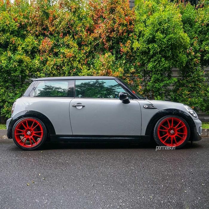 OZ Racing Ultraleggera Rosso R18x7 ET42 - 4x100 RedVelg Mobil Jazz