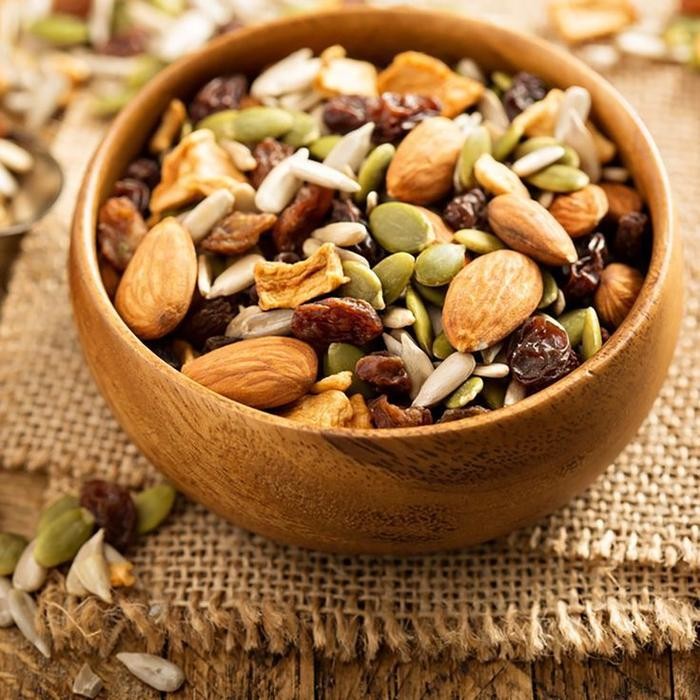 

Trail Mix Safiya Berry Nut and Seed Original Cemilan Enak