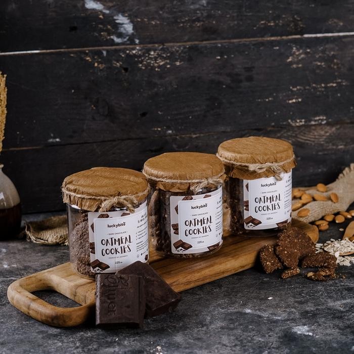 

New Oatmeal Cookies - Dark Choco Almond (225 gr)