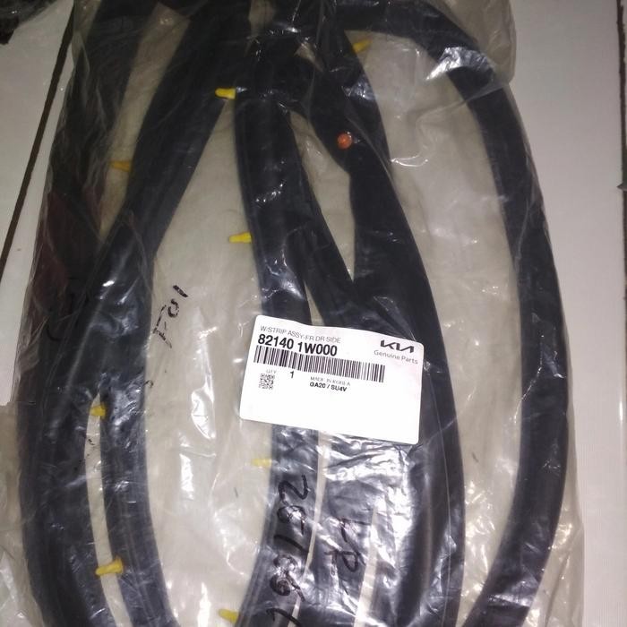 Karet Pintu Depan Kanan Kia All New Rio