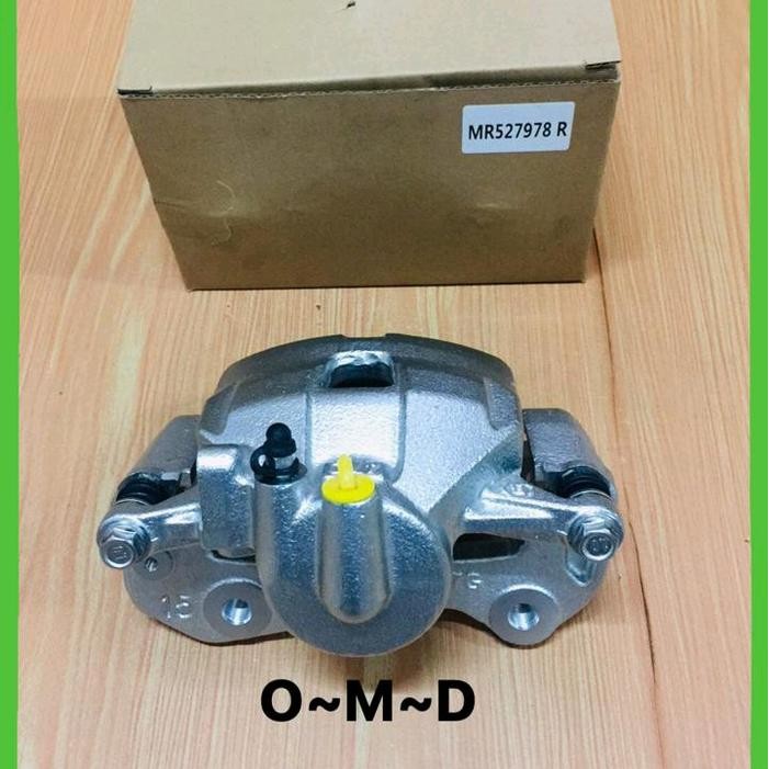 Caliper Assy Kaliper Rem Depan L200 Strada Kanan