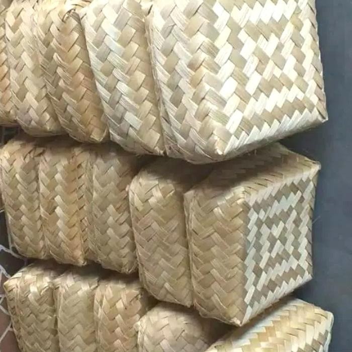 besek bambu 20x20