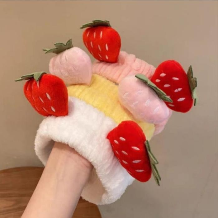 FAVORITE Bandana / Bando Make Up Strawberry Lucu ala korea.