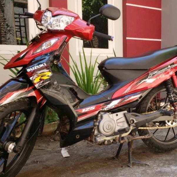 Stiker suzuki shogun RR 125 merah