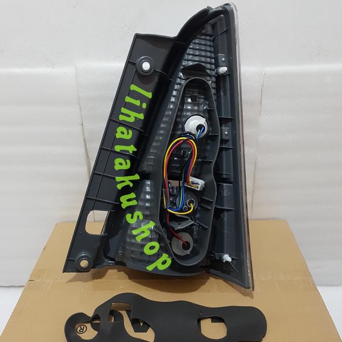 Lampu Stop Belakang Tail Lamp Innova VVTi New 2008 2009 2010 2011