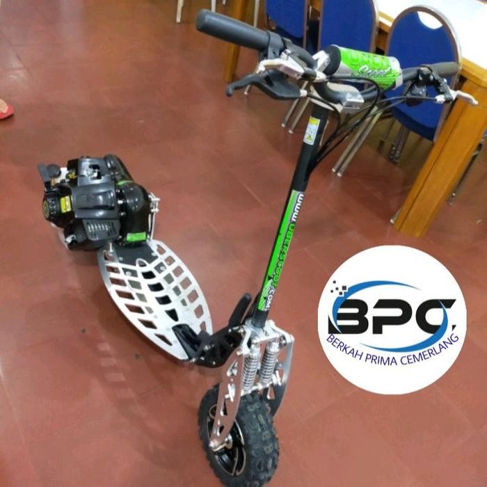 UberScoot 2 Speed 70CC Gas Scooter / 70CC skuter bensin