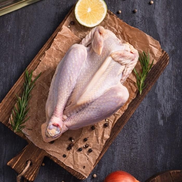 

New Ayam Kampung Organik Frozen 700 Gram Opera Organic Fresh Chicken
