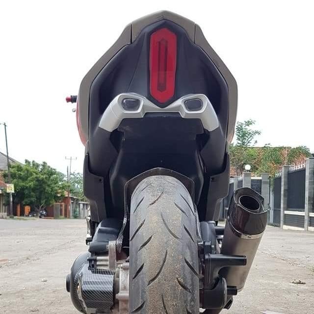 

Terlaris Undertail V14 Undertail Aerox 155 Stoplamp R1M Tanpa Potong Rangka