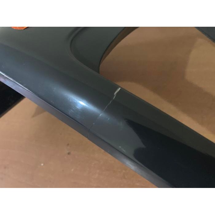 Garnish Grill Grille Cover Frame Ring Lampu Depan Kanan Rh Zebra S89 1.3 1300Cc 81730-87518-000