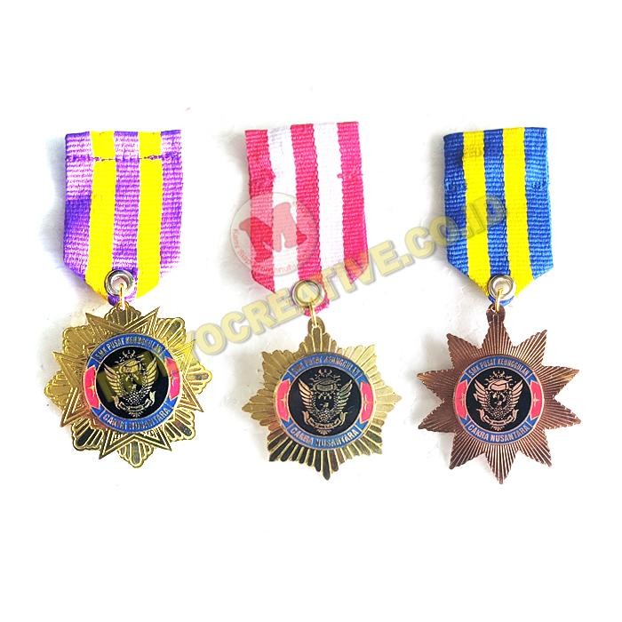 

Lencana TandaJasa Pin TandaJasa Desain Custom Sesuai Keinginan PREMIUM