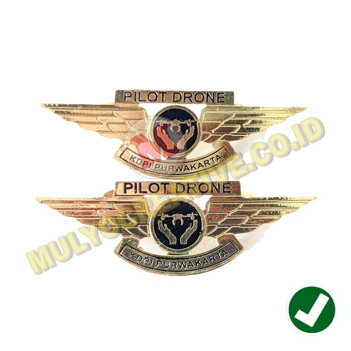 

Lencana Pilot Drone Wing Logo Pilot Drone Bahan Logam Kuningan PREMIUM