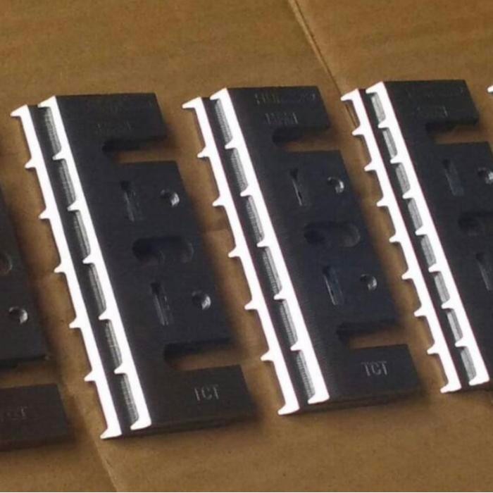 Mata ketam papan sirip walet