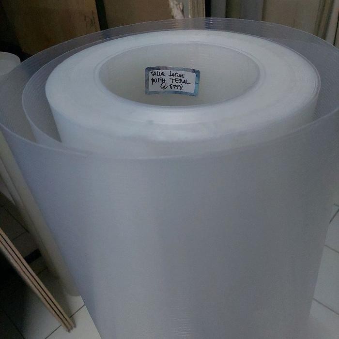 Fiber Penutup Pagar 120cm Motif Salur Lurus Putih Tebal