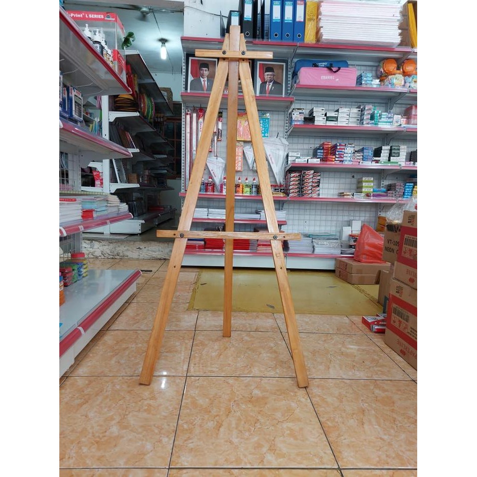 

Standing Whiteboard Dan Pigura Tinggi 120Cm