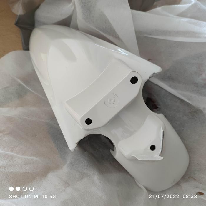 Sayap Depan Vario Putih. 61100-Kvb-930Pfw