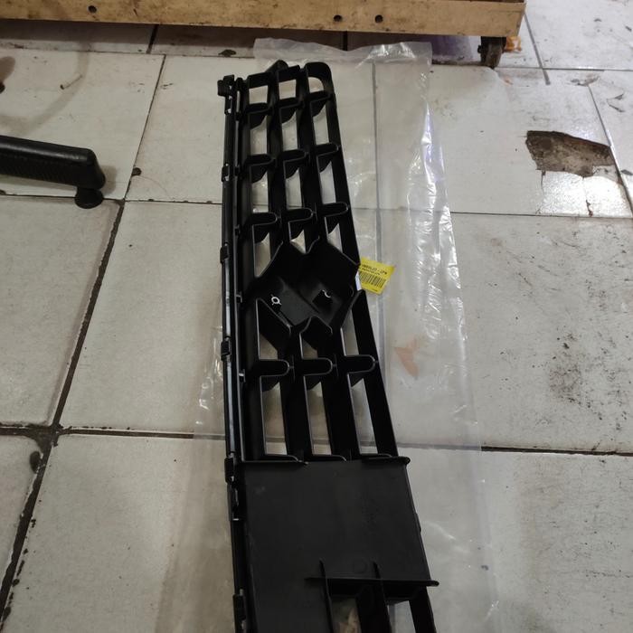Grill Bemper Atas Suzuki New Splash Ori Sgp