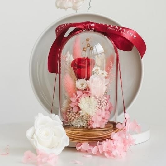 

Kado Hadiah Ultah / Wisuda / Valentine Gift Preserve Flower Glass Dome