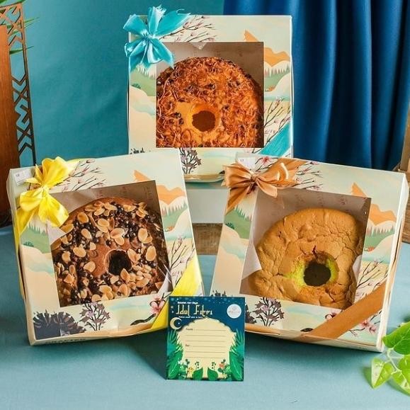 

Kue Hantaran Kado Hampers Gift Box Bolu Sunkist / ChocoChip / Mocca