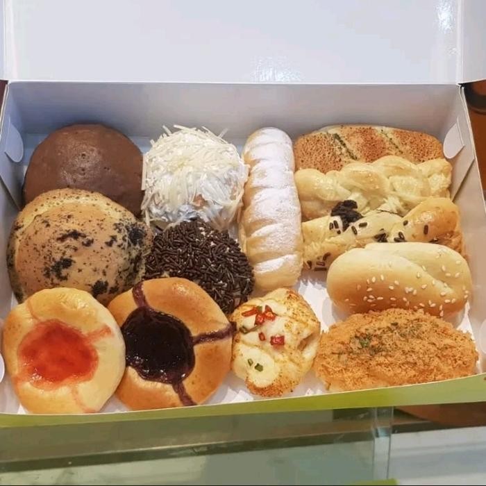 

Roti Jadul / Roti Unyil ( Gift Pack ) Isi 13 Varian Rasa