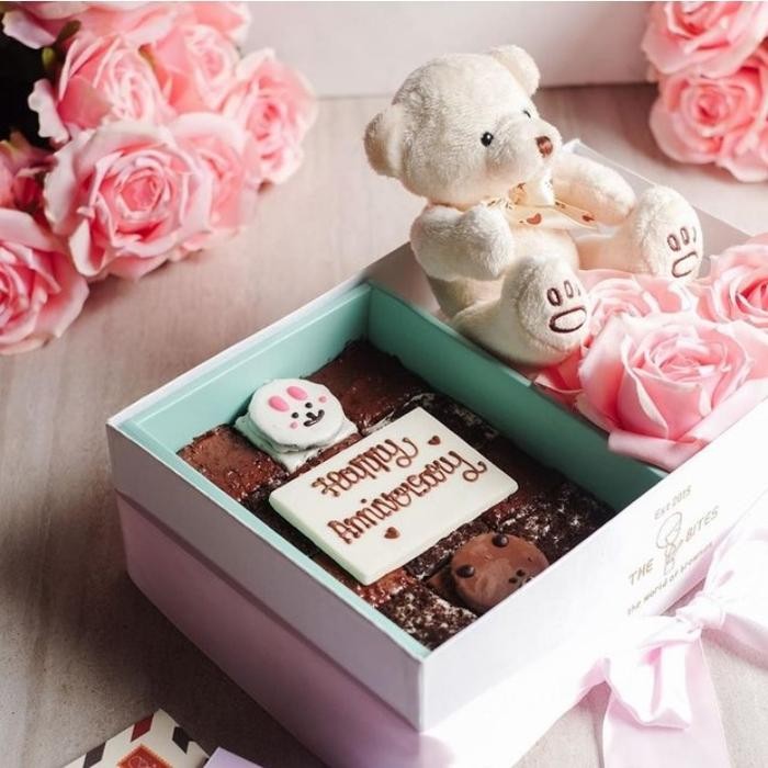 

Parcel / Hampers Gift Set Wedding /Anniversary Graduation / Full Month