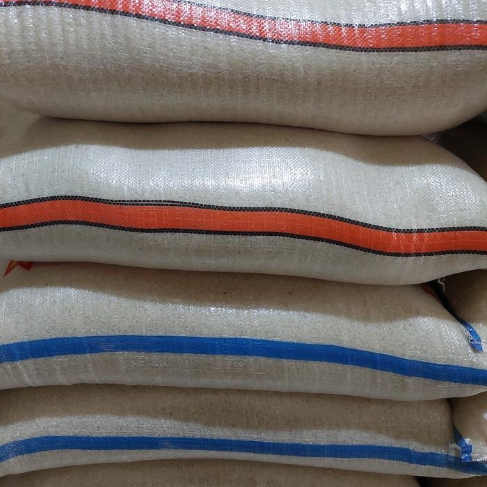 

beras murah pulen sedang 50kg karung acak