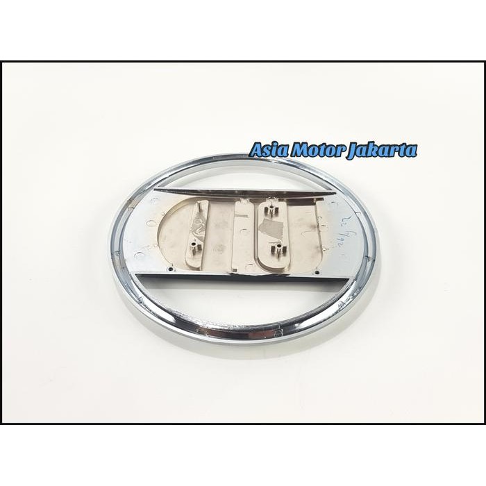 Terbatas Emblem Logo Ud Chrome - Truck Nissan Btx