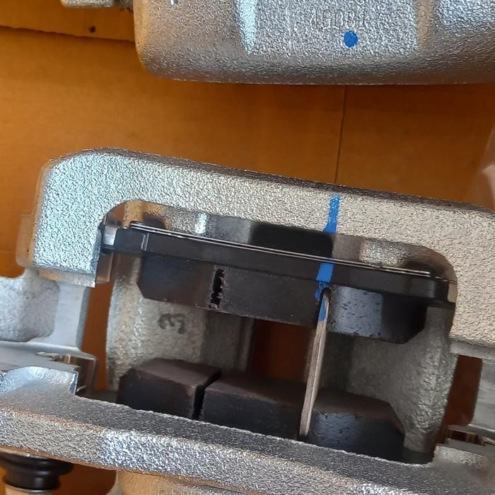 kaliper vrz belakang caliper plus brakepad fortuner 2016 keatas kondisi baru kaliper fortuner Best