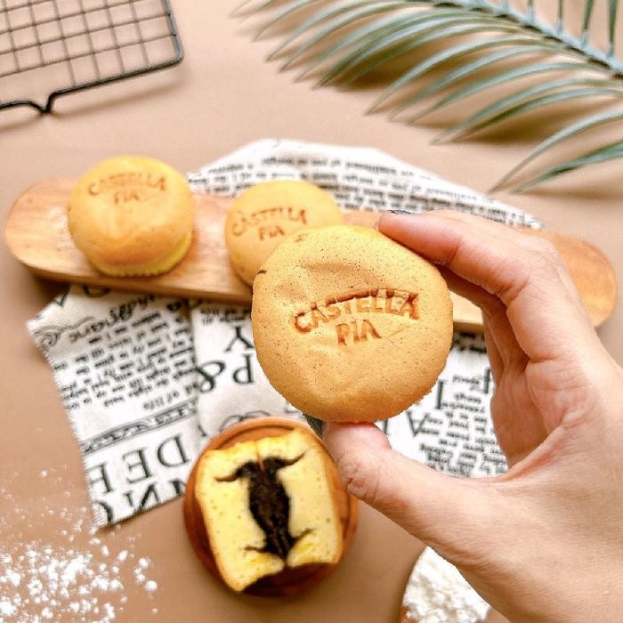 

TERMURAH Castella Pia Cokelat Banana Kn - Oleh Oleh Khas Cirebon Makanan READY STOCK