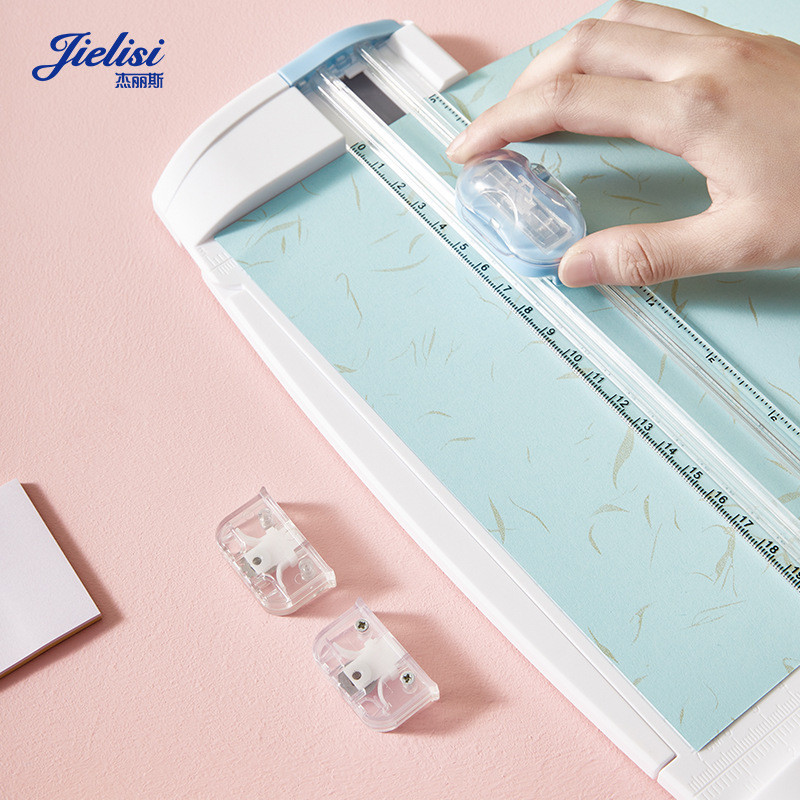 

Multifunctional Paper Cutter With Dotted Line,Straight Line, Fold Line Cutter Head A5 Small With