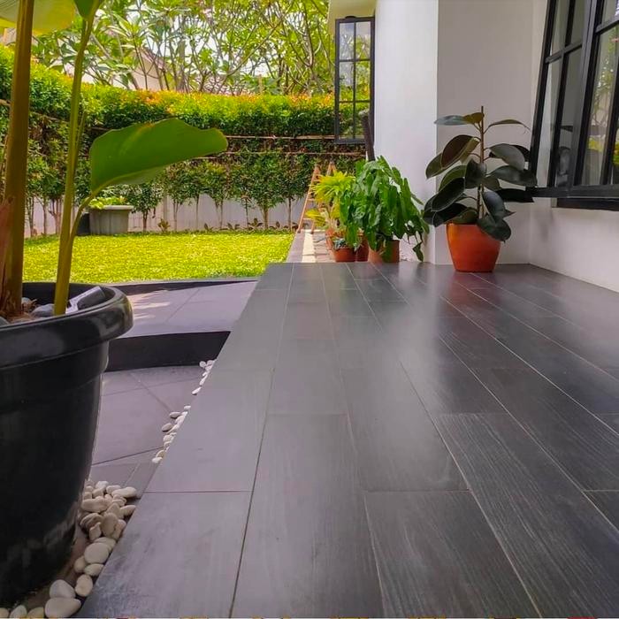 CEDAR NERO 90X15/GT912204R/ROMAN GRANIT/LANTAI HITAM/KERAMIK LANTAI *