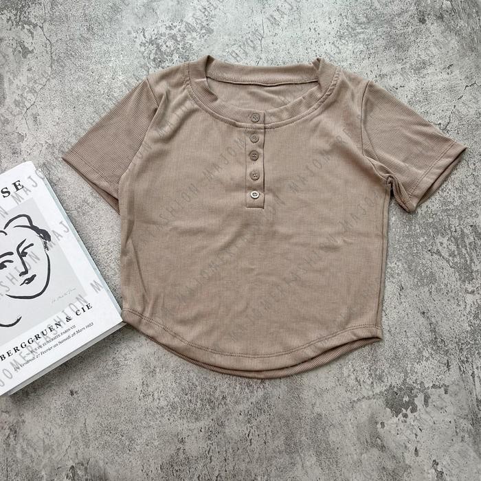 (Expert) Majomer Wiggle Crop Top Lengan Pendek - Atasan Wanita Kancing Rib Crop