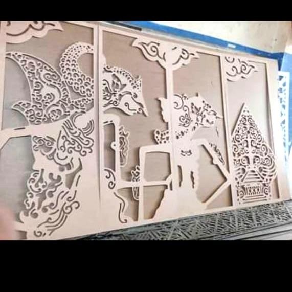 ornamen dinding motif wayang