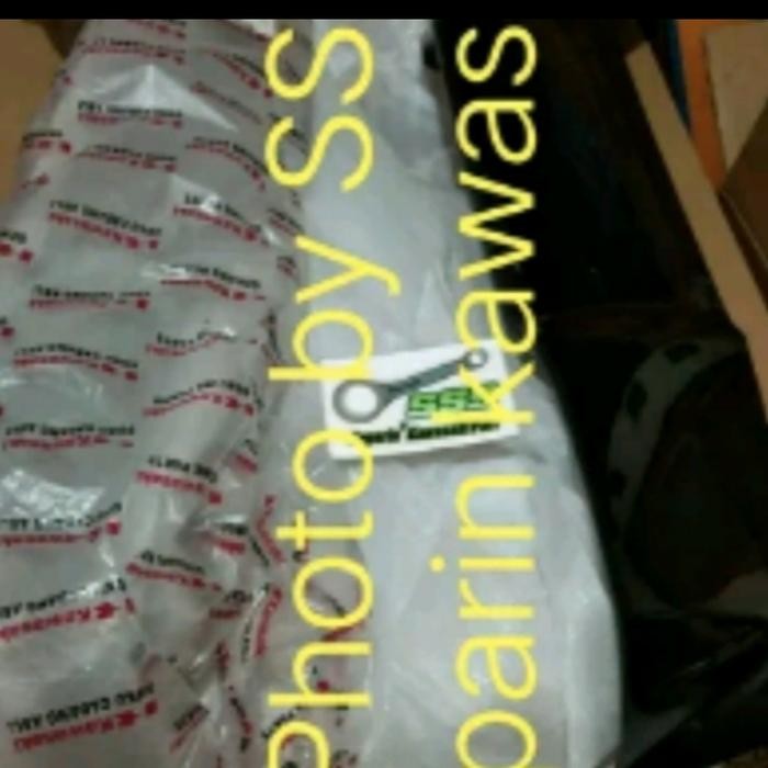 Sayap Luar Kaze R Hitam Sepasang