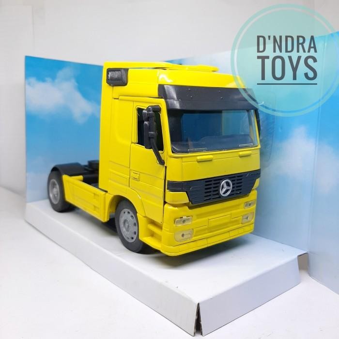 Diecast Miniatur Mobil Truk Mercedes-Benz Actros 1:32
