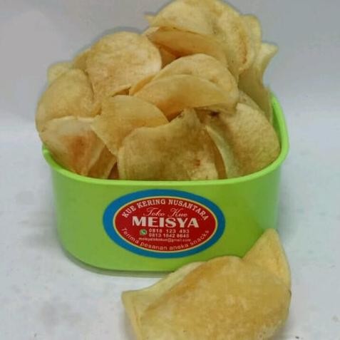 

Sedia Keripik Kripik Kentang Ori Renyah Asin Gurih 250gr