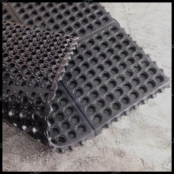 Karet Keset Anti Slip Karet Lubang Karpet Anti Slip Karpet Tempat Wudu Kode 777