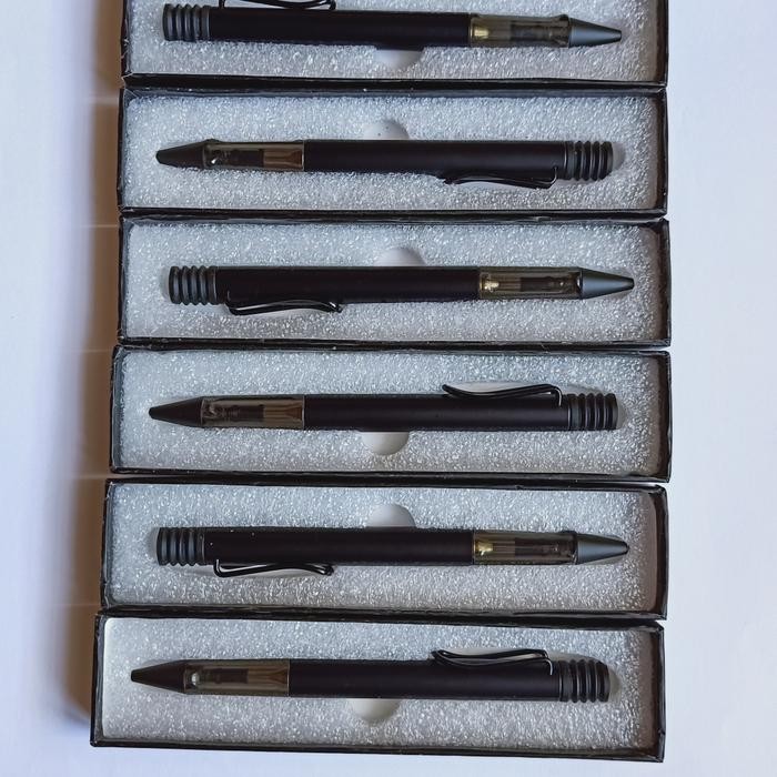 

LAMY Safari Ballpoint Black