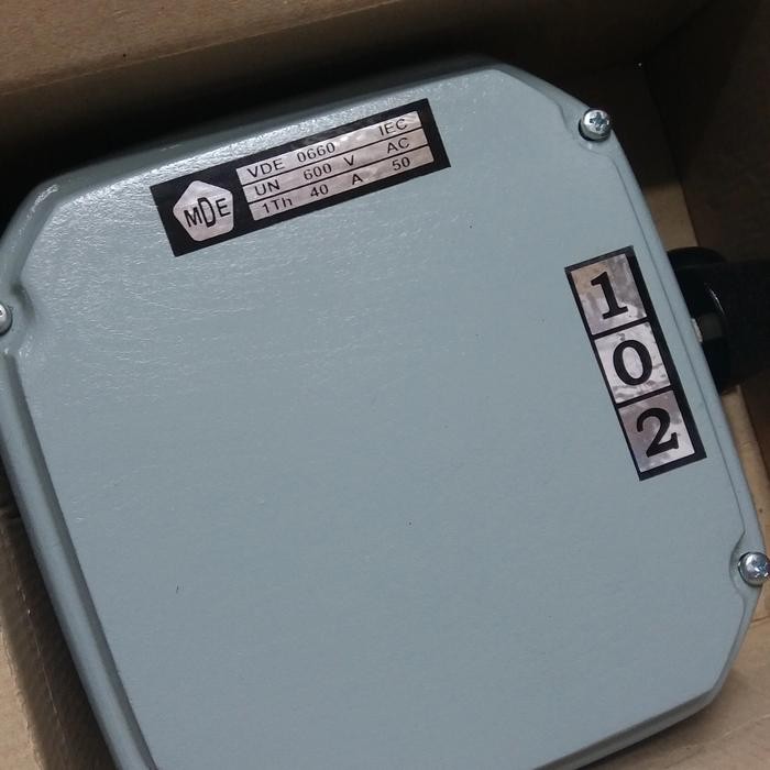 MDE OHM SAKLAR 4POLE 40A/OHM SAKLAR GZ 4POLE 40A ON OFF ON