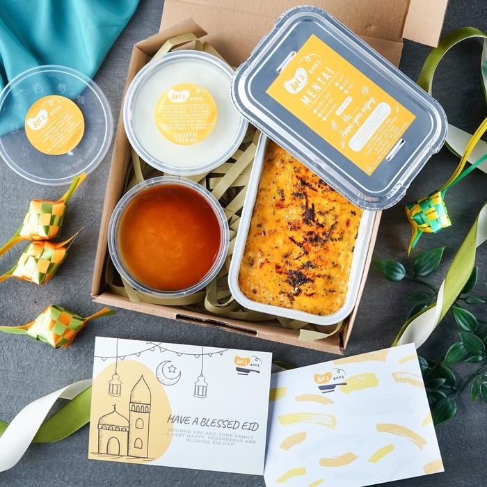 

Hampers box isi salmon kani mentai & ese milk pudding ala gyukaku