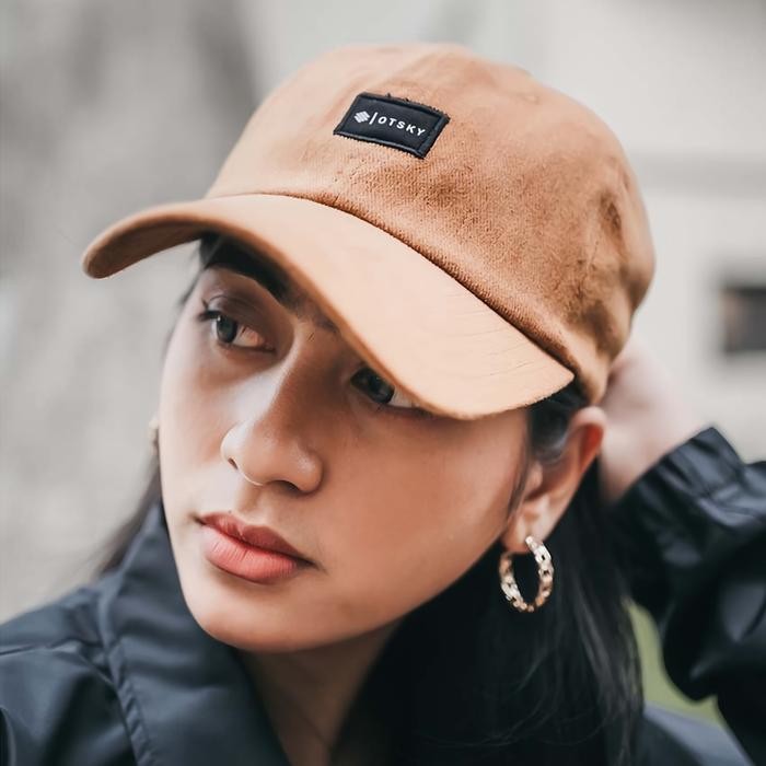 Topi Baseball Polo Caps Otsky Distro Logo Gold Unisex Pengait