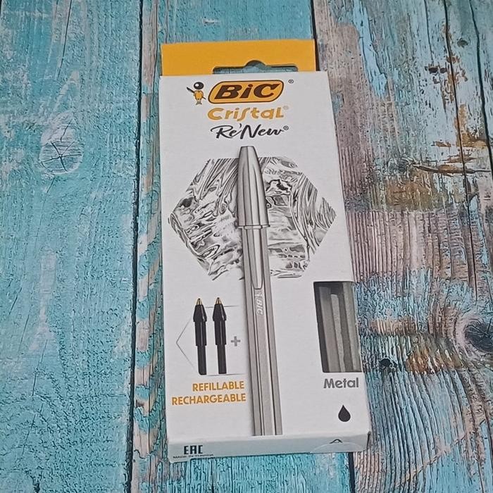 

Bic Cristal ReNew Metal Pen 1.0 Set (Pen+2 Refills)