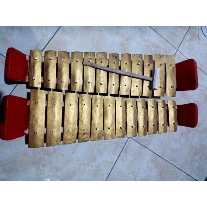 Mainan Saron 12 Wilah Saron Trasisional 12 Nada Alat Dewasa Kayu Asli