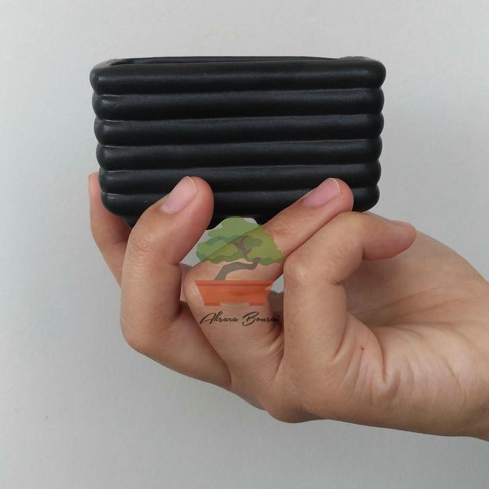 Pot Bonsai Keramik Kecil/Mame Plus Akadama PP01