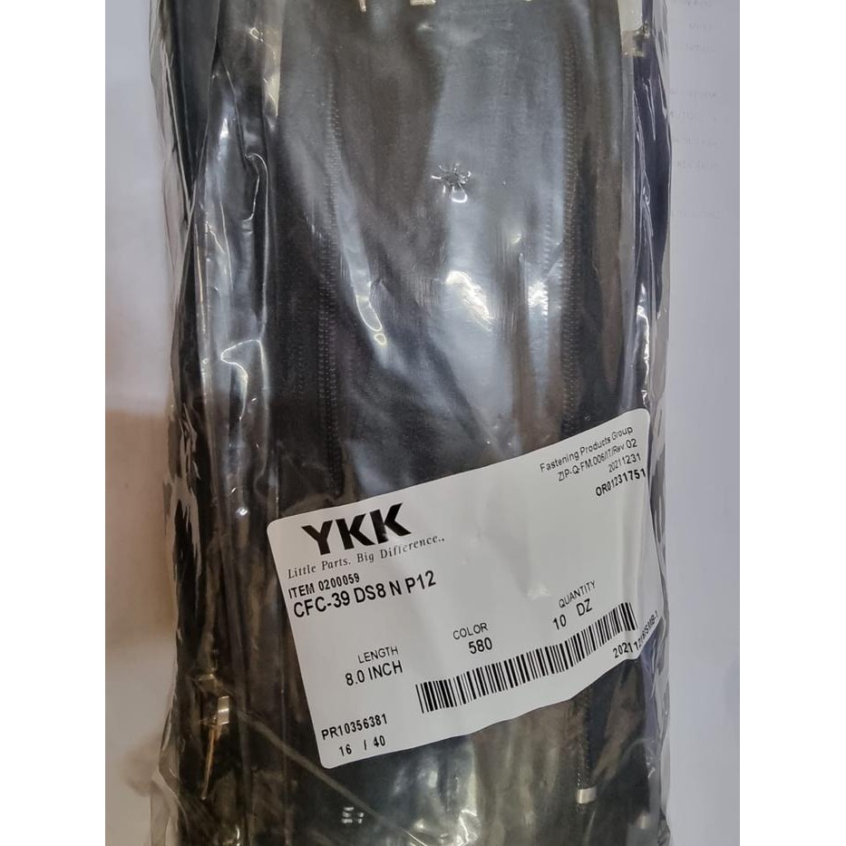 

AT resleting ykk celana 8 inci /20 cm harga 1 lusin