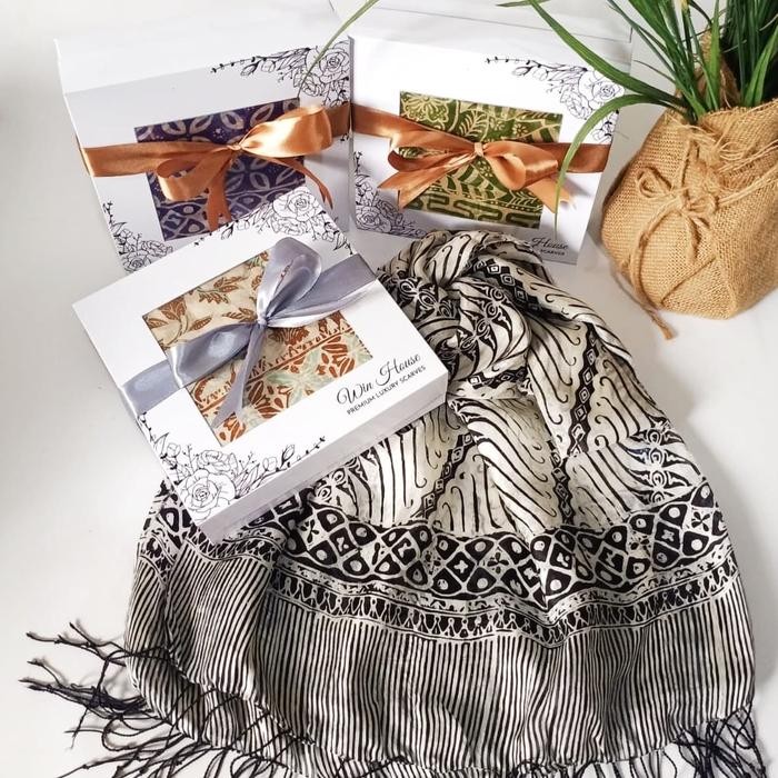 Exclusive Pashmina Batik Sutera Selendang Syal Shawl Hampers Gift Souvenir Scarf Sutra Stola