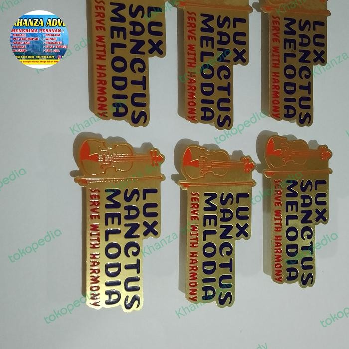 pin rancang costume magnet